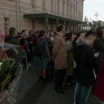 Mikhail Gorbachev: Mourners queue to pay respects to last Soviet leader