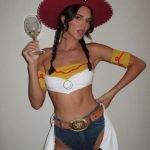 Kendall medico Shows Off Her attractive Jessie From 'Toy Story' Costume | Stories