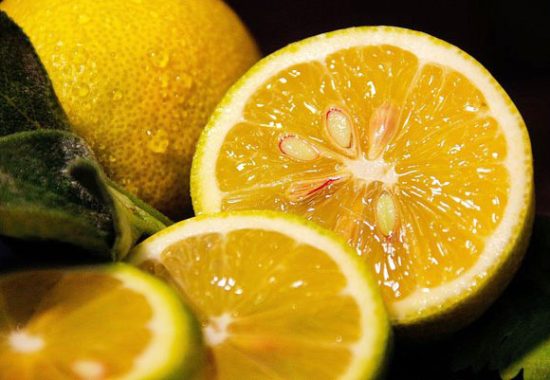 Is it true that lemon burns belly fat?