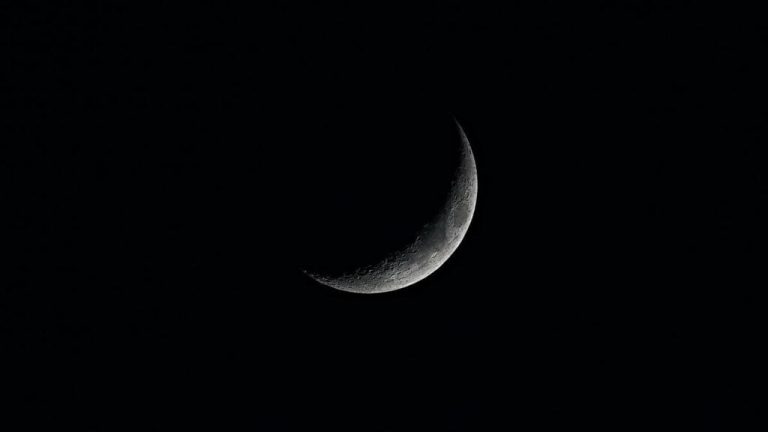 Ramazan moon sighted in Pakistan, holy month to begin tomorrow