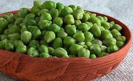 What are the heart health benefits of green chickpeas?