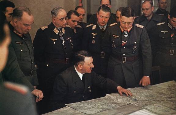 Why was Hitler's decision not to attack Moscow the right decision?