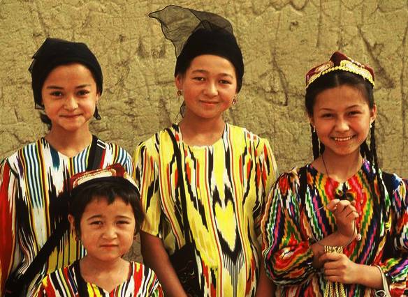 Are Uighur genetically Chinese?