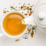 Which tea helps to flatten the stomach and help with bloating?