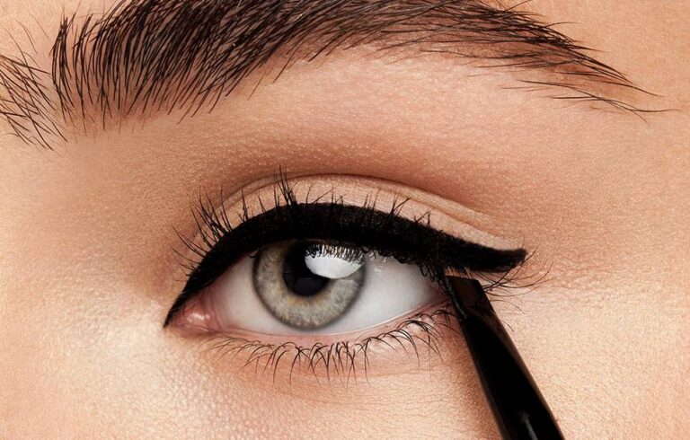 Tips for eyeshadow operation, eyeliner, and makeup.