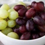 Which grapes are good for us, green or purple?