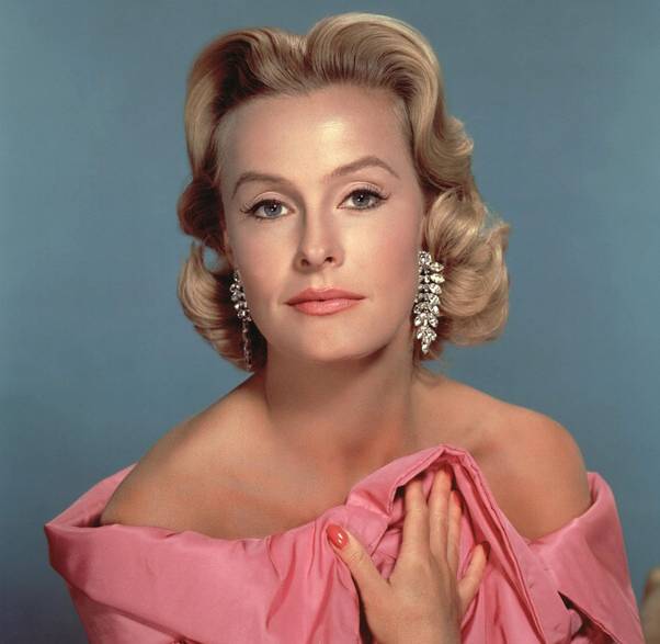 Did Dina Merrill come from a fat family?