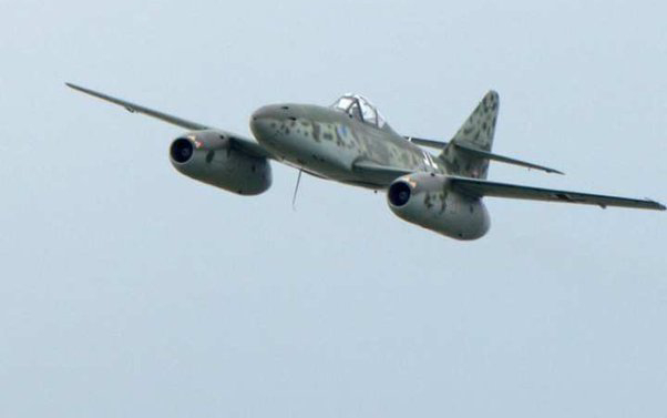 How did the Allies in WWII react to the German Me 262 jet-fighter?