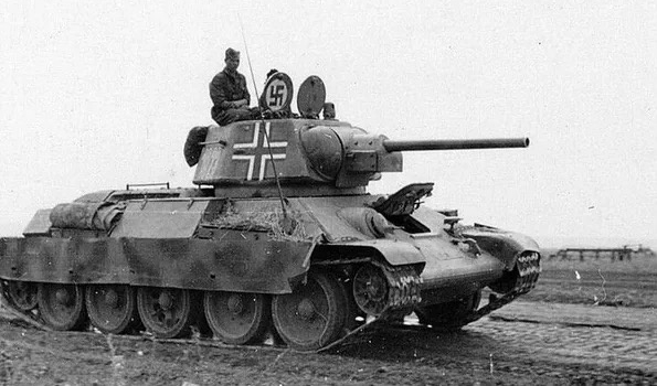 Where have you seen German cruiser tanks and Soviet T-34 tanks?