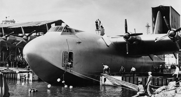 Would Howard Hughes' Hercules have been a capable aircraft had it been put into service?