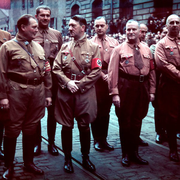 Did Hitler, Göring, Himmler, and Goebbels regularly come together for meetings like a cabinet?