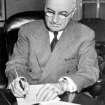 Why was Harry Truman so unpopular at the end of his presidency?