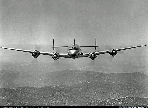 What was the reason behind Connie using a twin tail design on its airliner models instead of the single tail design used by military versions?