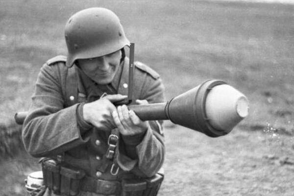 What was the Panzerfaust's success rate against Allied tanks in World War II?